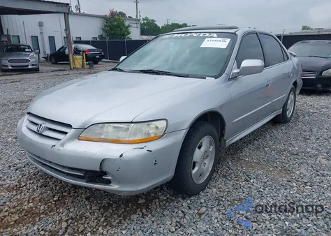 2002 Honda Accord 3.0 Ex z USA, uszkodzony, nr VIN 1HGCG16562A084499